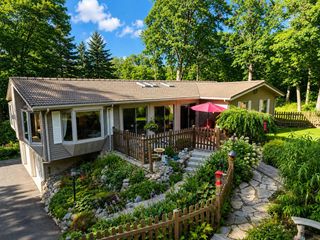 W3451 Wildwood DRIVE, Lake Geneva, WI 53147