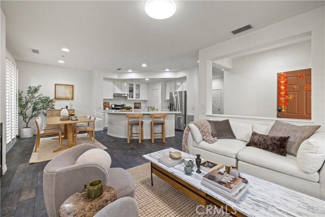 31 Poppy 50, Irvine, CA 92618