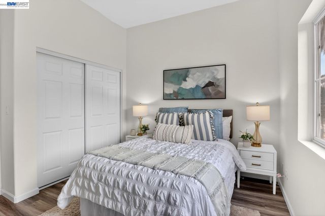 20044 Shadow Creek Cir, Castro Valley, CA 94552