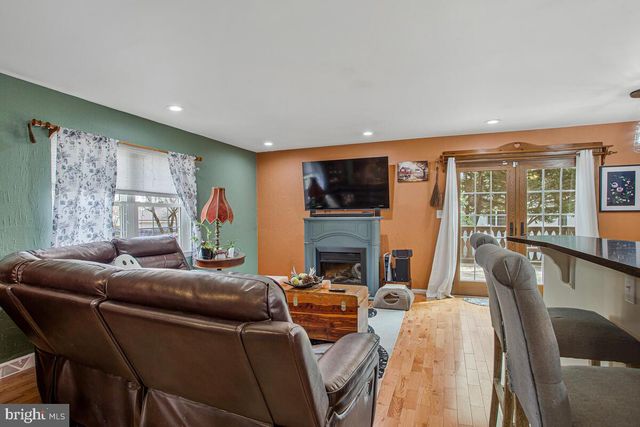 321 MARYLAND AVE, Pasadena, MD 21122