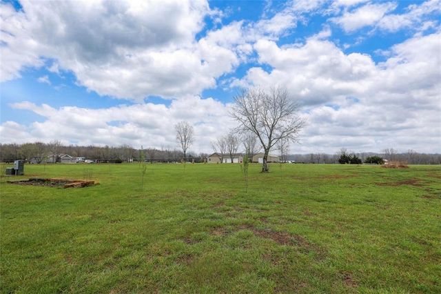 1660 NW 795th Road, Bates City, MO 64011