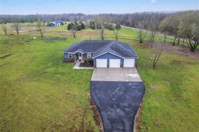 1660 NW 795th Road, Bates City, MO 64011