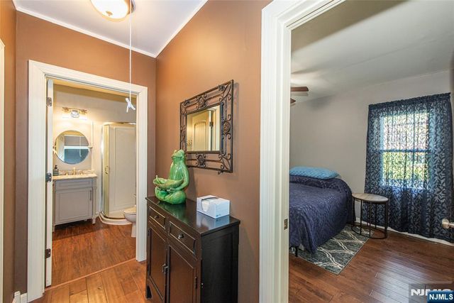 42 Main Beach Road, Ringwood, NJ 07456