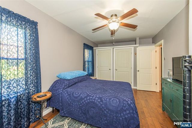 42 Main Beach Road, Ringwood, NJ 07456