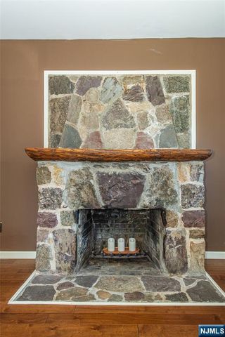 42 Main Beach Road, Ringwood, NJ 07456