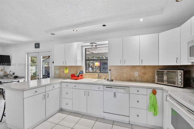 3575 Marlow Ave, Boynton Beach, FL 33436