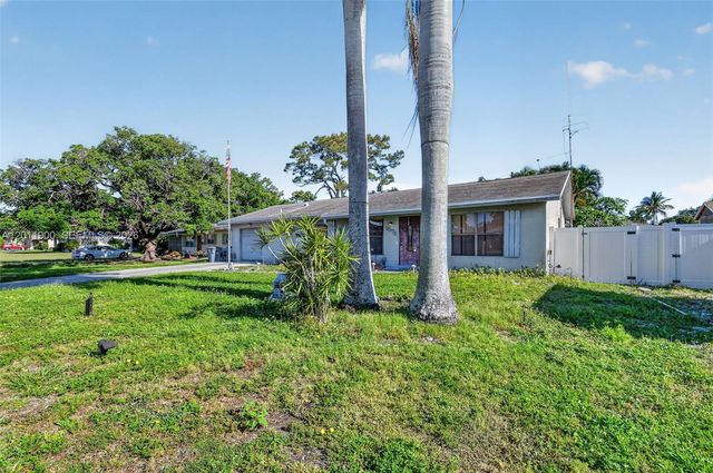 3575 Marlow Ave, Boynton Beach, FL 33436