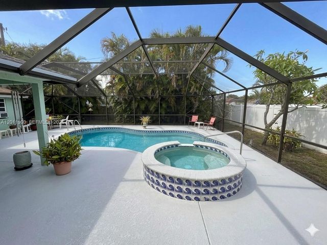 3575 Marlow Ave, Boynton Beach, FL 33436