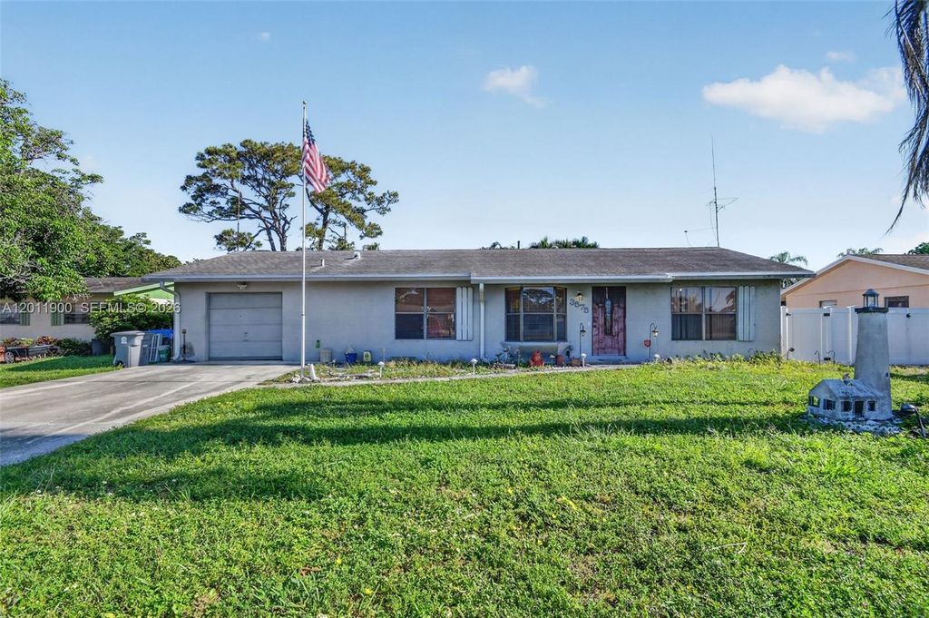 3575 Marlow Ave, Boynton Beach, FL 33436