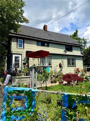 13 Clay Street, Buffalo, NY 14216