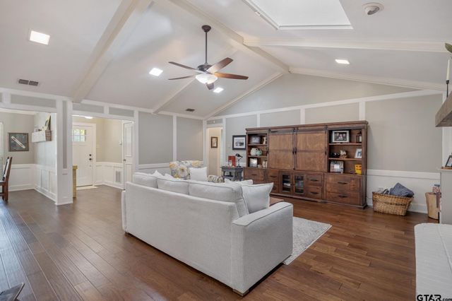 3915 Post Oak Road, Tyler, TX 75701