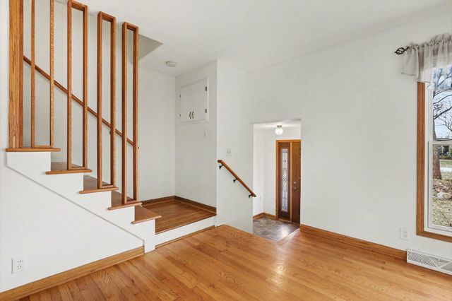 3256 Dorais Drive Ne, City Of Grand Rapids, MI 49525