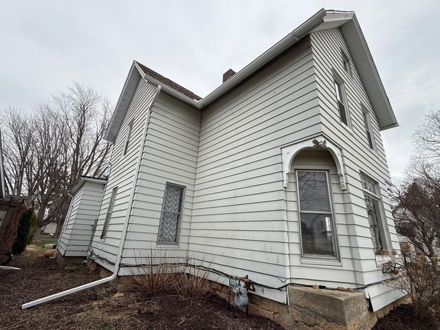 300 Holcomb Avenue, Milledgeville, IL 61051