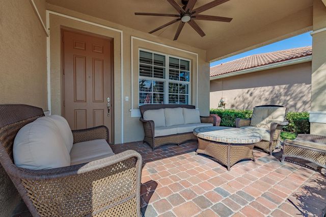 3285 SW Porpoise Circle, Stuart, FL 34997