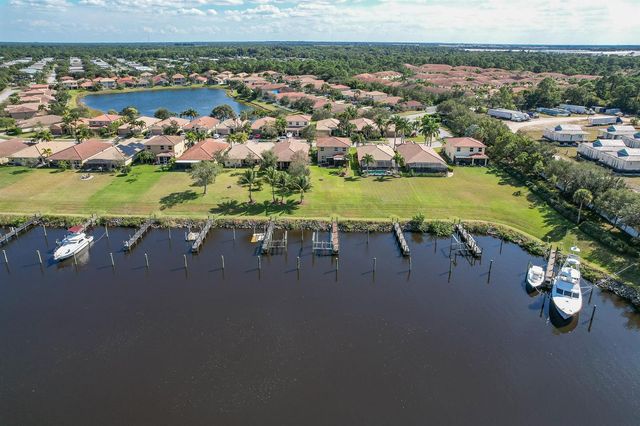 3285 SW Porpoise Circle, Stuart, FL 34997