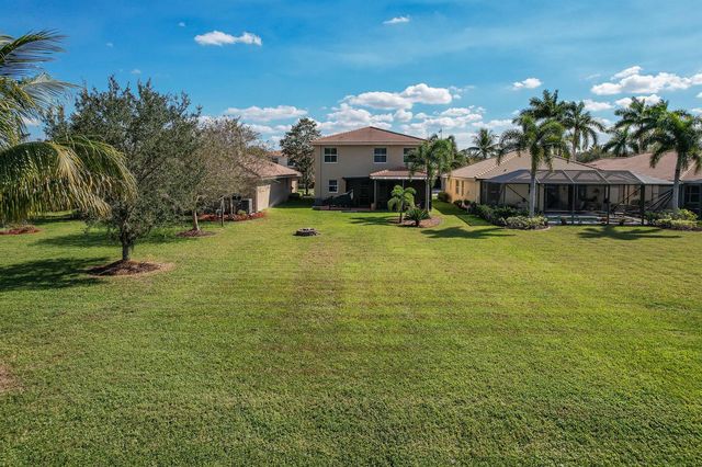 3285 SW Porpoise Circle, Stuart, FL 34997