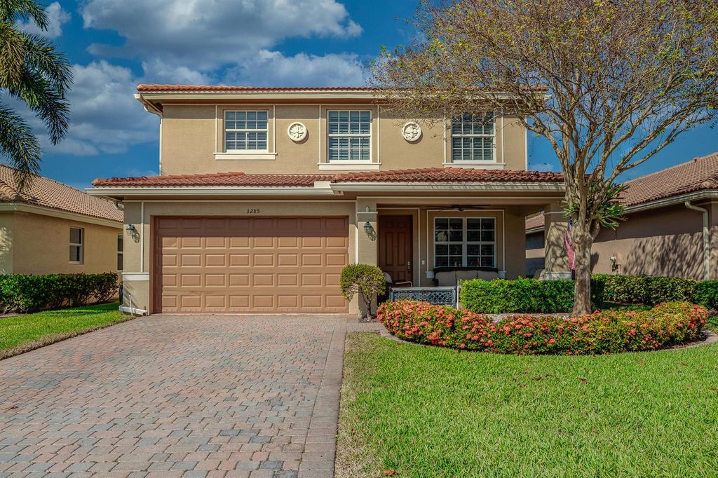 3285 SW Porpoise Circle, Stuart, FL 34997
