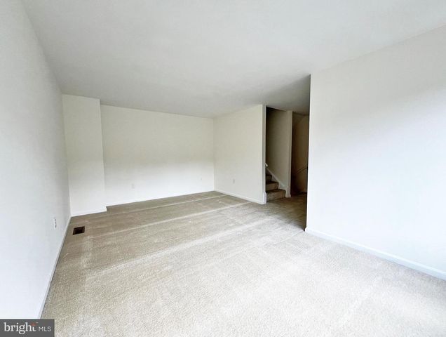 2699 CENTENNIAL CT, Alexandria, VA 22311