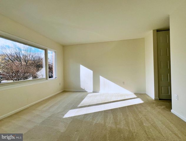 2699 CENTENNIAL CT, Alexandria, VA 22311