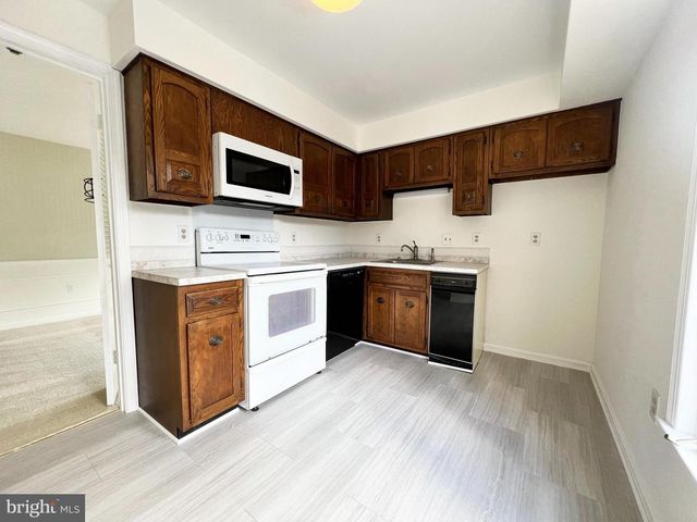 2699 CENTENNIAL CT, Alexandria, VA 22311