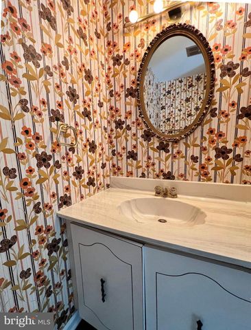 2699 CENTENNIAL CT, Alexandria, VA 22311