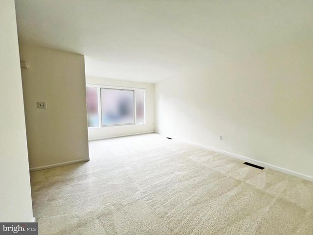 2699 CENTENNIAL CT, Alexandria, VA 22311