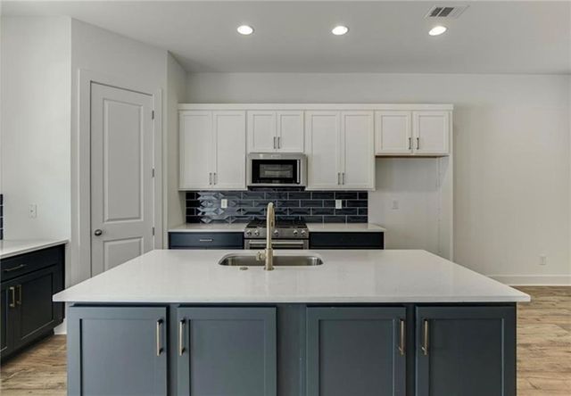 5603 Pine Street, Flowery Branch, GA 30542