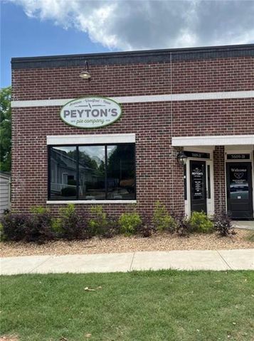 5603 Pine Street, Flowery Branch, GA 30542