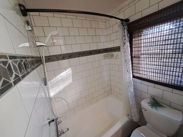 8400 Forest Avenue, Gary, IN 46403