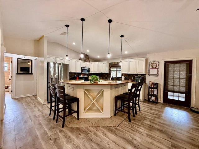 7616 LAUREL OAK COURT, Port Richey, FL 34668