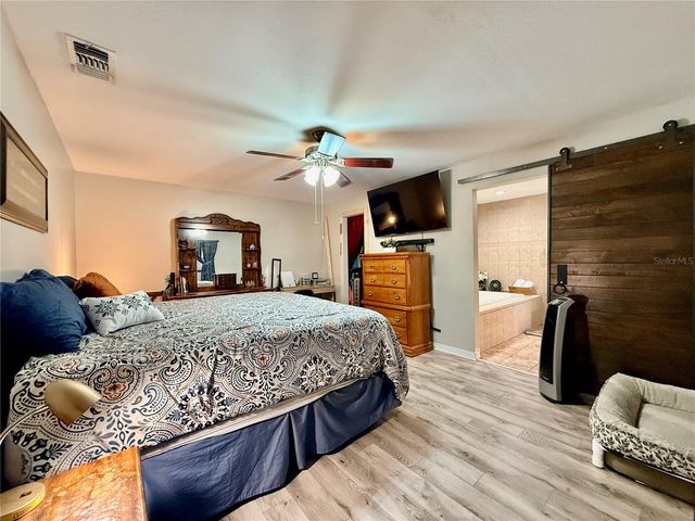 7616 LAUREL OAK COURT, Port Richey, FL 34668