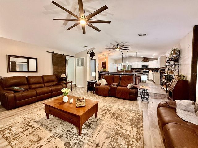 7616 LAUREL OAK COURT, Port Richey, FL 34668