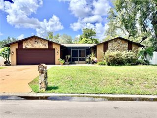 7616 LAUREL OAK COURT, Port Richey, FL 34668