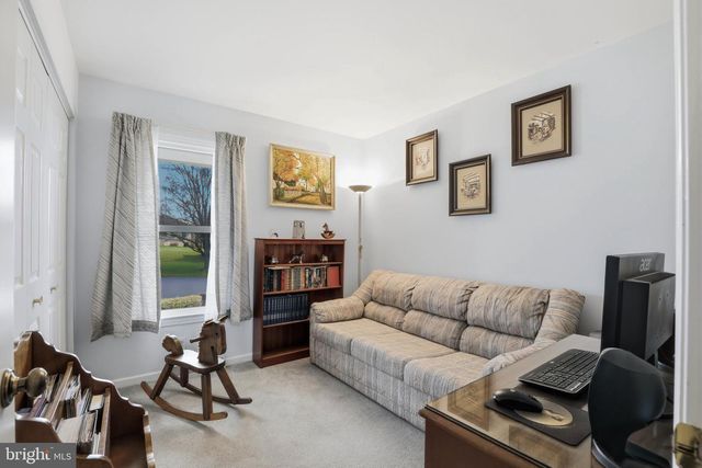 111 FARMINGDALE LN, Marietta, PA 17547