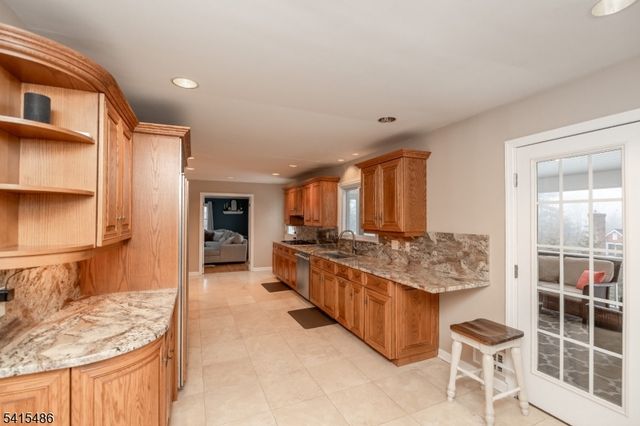 42 Mockingbird, Allamuchy Twp., NJ 07840