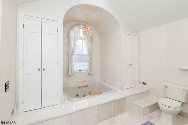 42 Mockingbird, Allamuchy Twp., NJ 07840