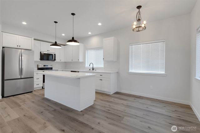 10707 8th Ave Ct S, Tacoma, WA 98444