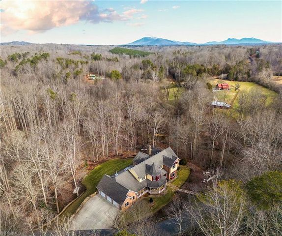 1280 River Bluff Trail, Tobaccoville, NC 27050