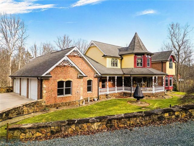 1280 River Bluff Trail, Tobaccoville, NC 27050