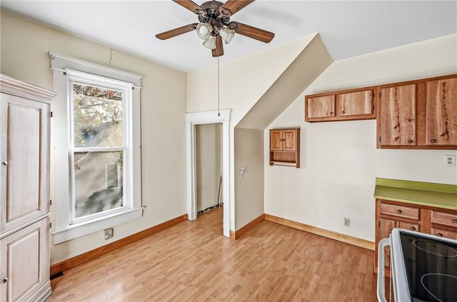 453 Lafayette Ave, Sharon, PA 16146