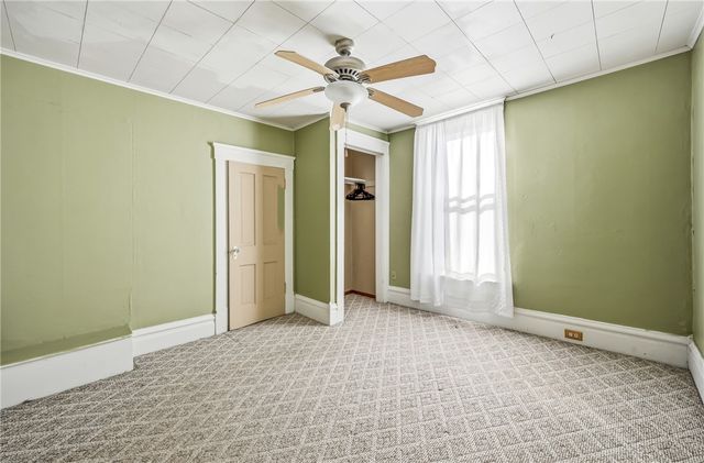 453 Lafayette Ave, Sharon, PA 16146