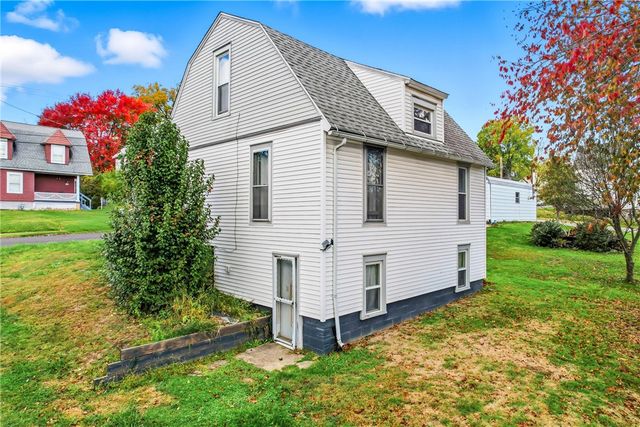 453 Lafayette Ave, Sharon, PA 16146