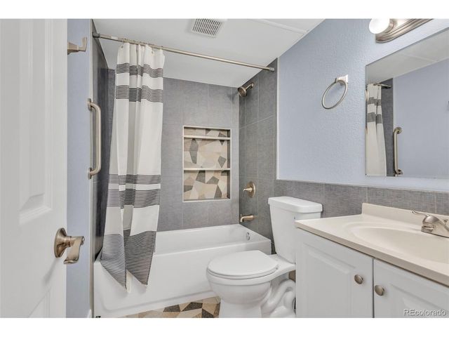 2281 S Vaughn Way 104A, Aurora, CO 80014