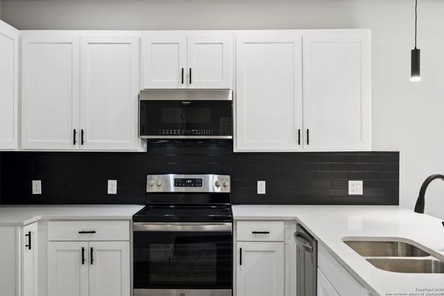 803 Indiana, San Antonio, TX 78210