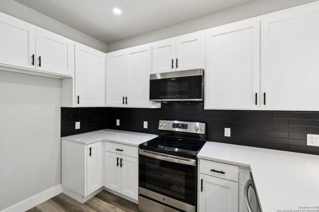 803 Indiana, San Antonio, TX 78210