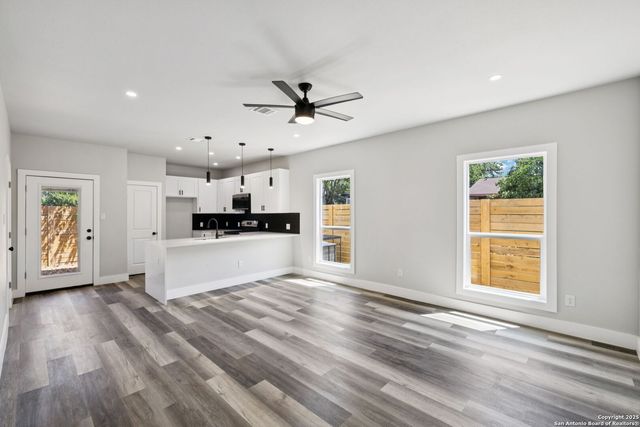 803 Indiana, San Antonio, TX 78210