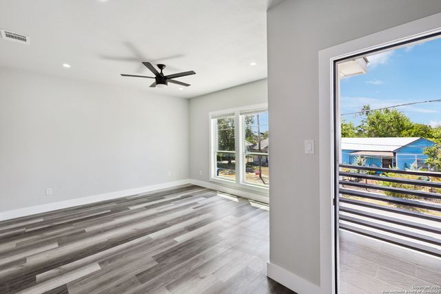 803 Indiana, San Antonio, TX 78210