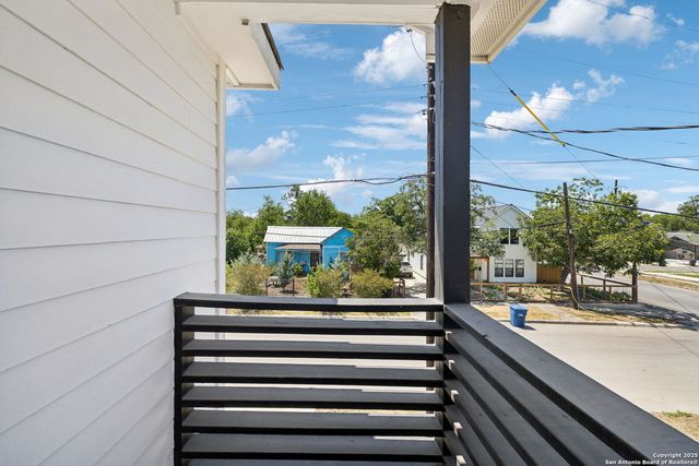 803 Indiana, San Antonio, TX 78210