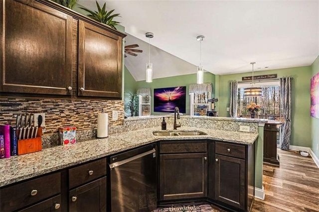 225 Cole Forest Boulevard, Barnesville, GA 30204
