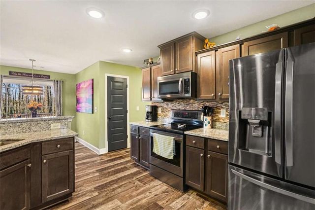 225 Cole Forest Boulevard, Barnesville, GA 30204